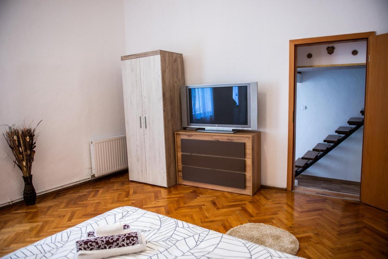 Troll'S House Apartment Sibiu Exterior photo