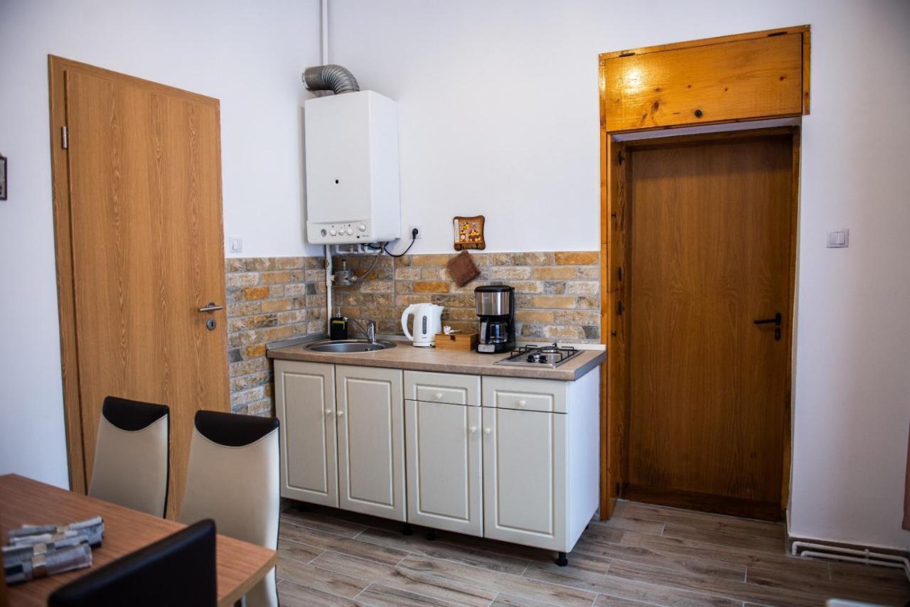 Troll'S House Apartment Sibiu Exterior photo