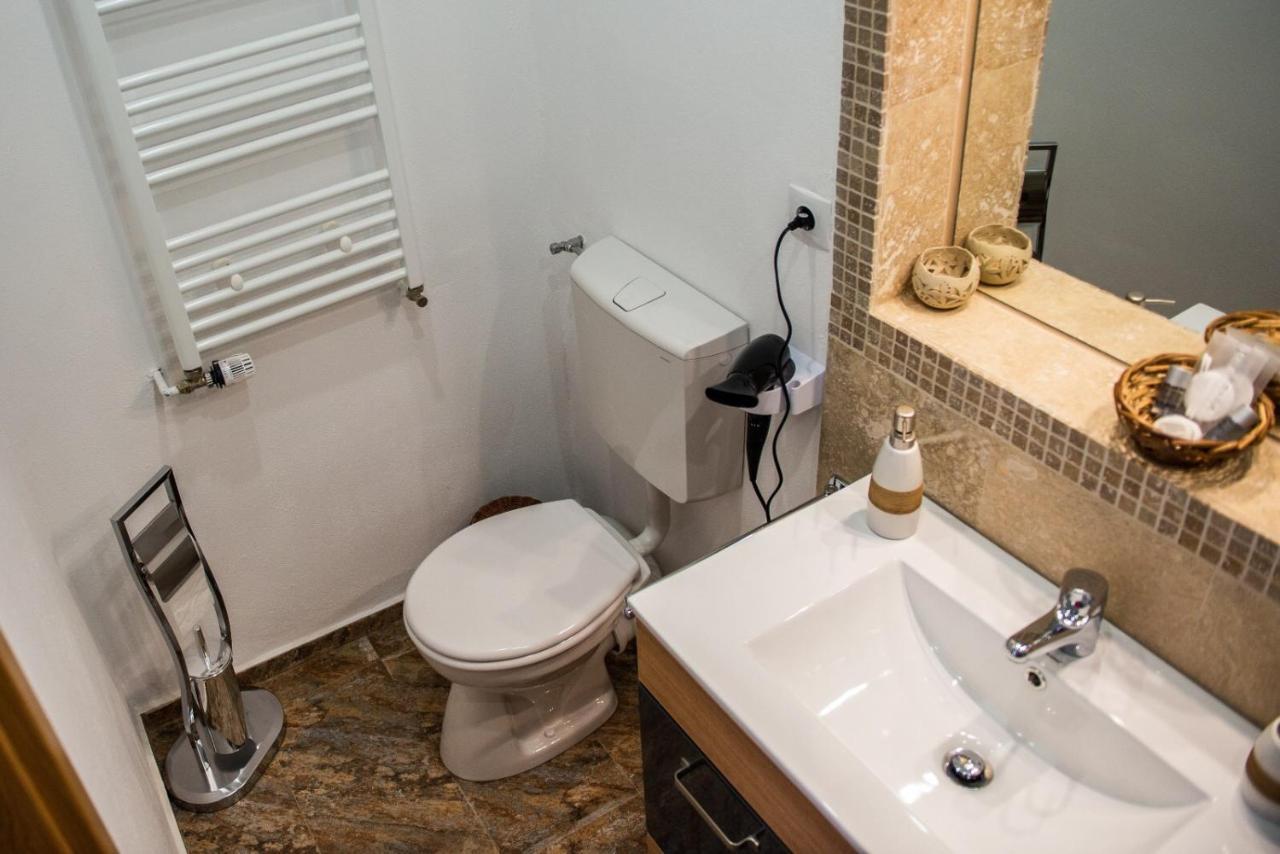Troll'S House Apartment Sibiu Exterior photo